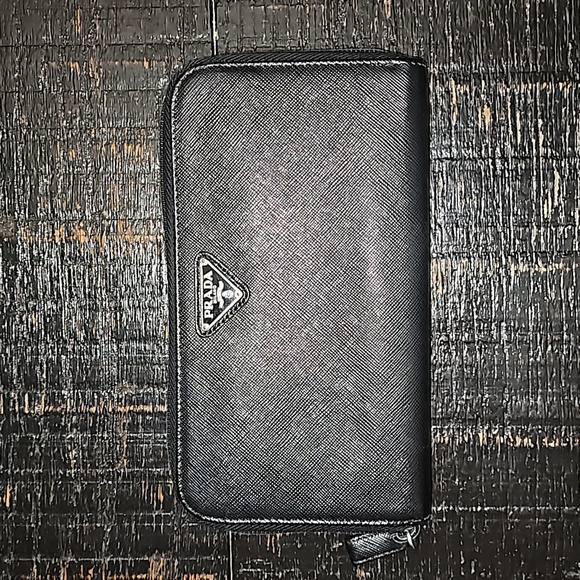 EUC Prada Saffiano Leather Zip Around Wallet - Picture 8 of 16